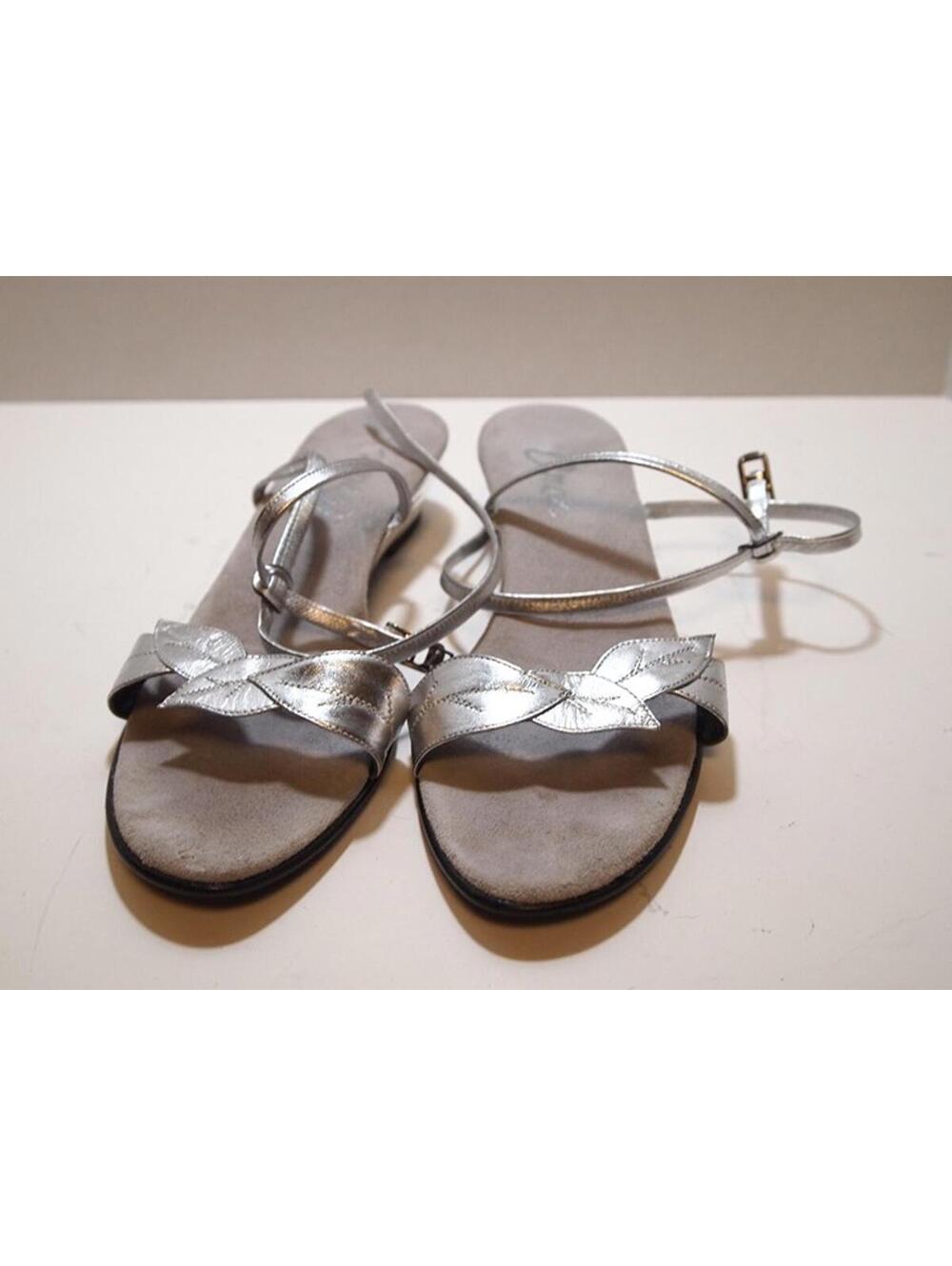 Silver Low Heel Sandals – Simple and Chic Prom